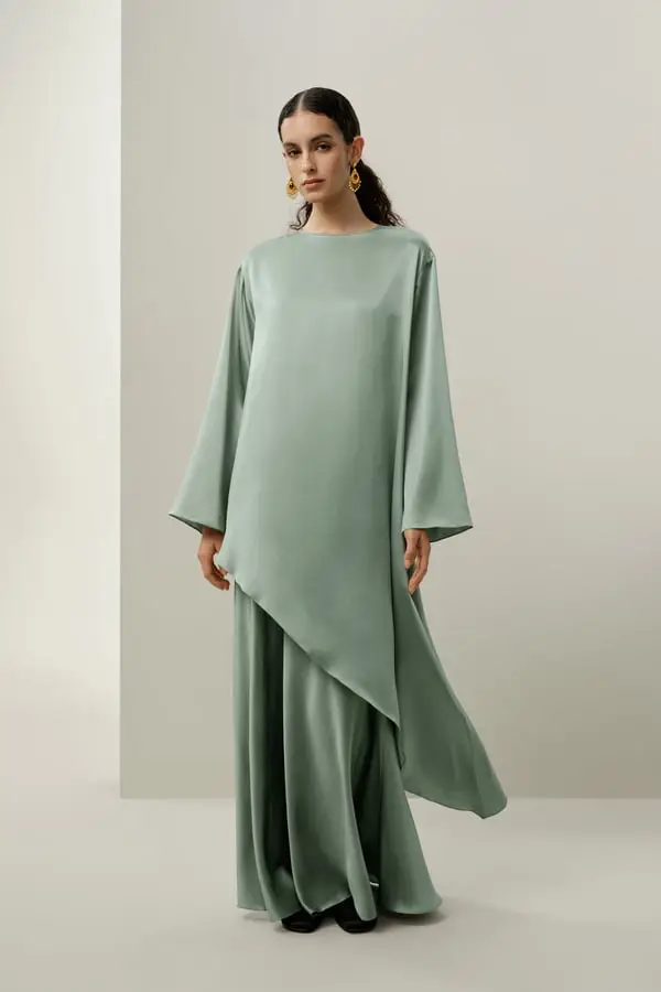 Donna Tunica Elegante in Seta Stretch Charmeuse con Orlo Asimmetrico Verde Avocado