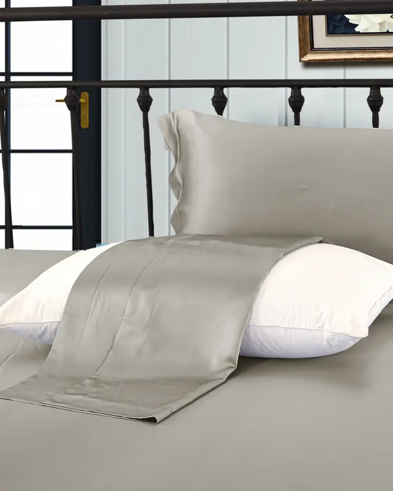 Federe Pura Seta Grigio Argento Senza Cerniera Metallica 100% Seta Pura Previene Le Rughe Per Un Sonno Migliore x 75cm