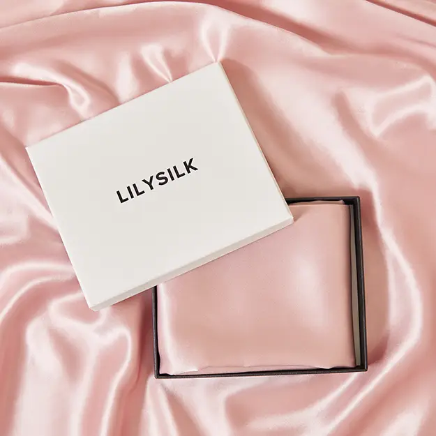 Federe Seta Rosa Senza Cerniera Metallica 100% Seta Naturale La Scelta Perfetta Per Scoprire Il Mondo Della Seta x 80cm