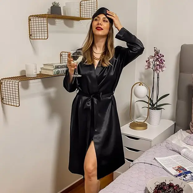 Kimono Di Seta Nero Seta Drappeggia Bene Semplicità Maniche Lunghe Misura Personalizzata Imballaggio Ecologico