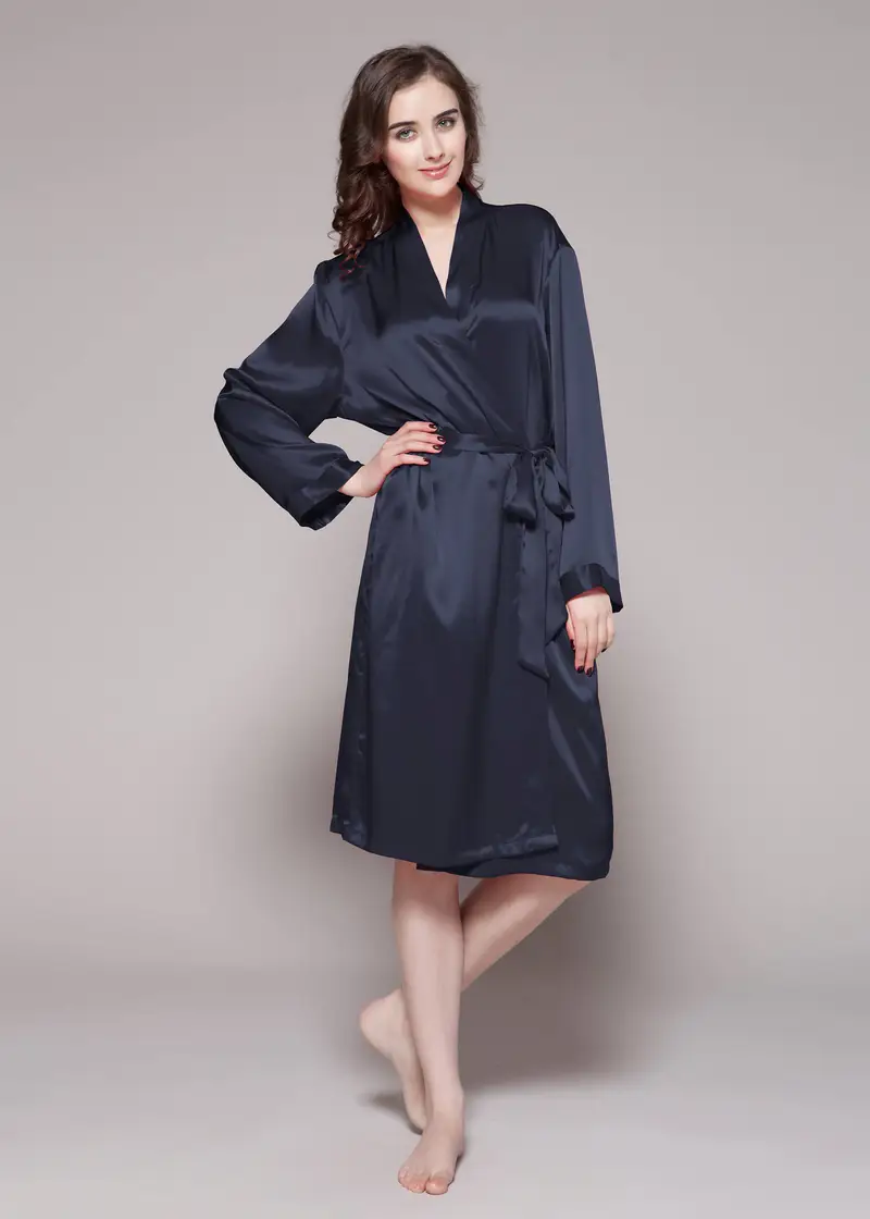 Kimono In Seta Blu Scuro Seta Charmeuse Traspirante, Ipoallergenico Collo A Scialle Lunghezza Midi Perfettamente Carina