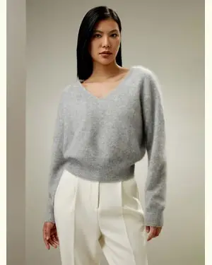 Maglieria Cashmere La Vita Stretta Creano Puro Cashmere Stile Moderno E Femminilità Classica Facile Da Abbinare Grigio Chiaro