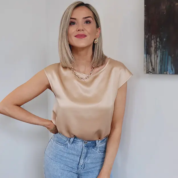 Maglietta Seta Donna Beige Girocollo, Semplice E Classico 100% Seta Di Gelso Confortevole E Amichevole Per Le Persone Allergiche