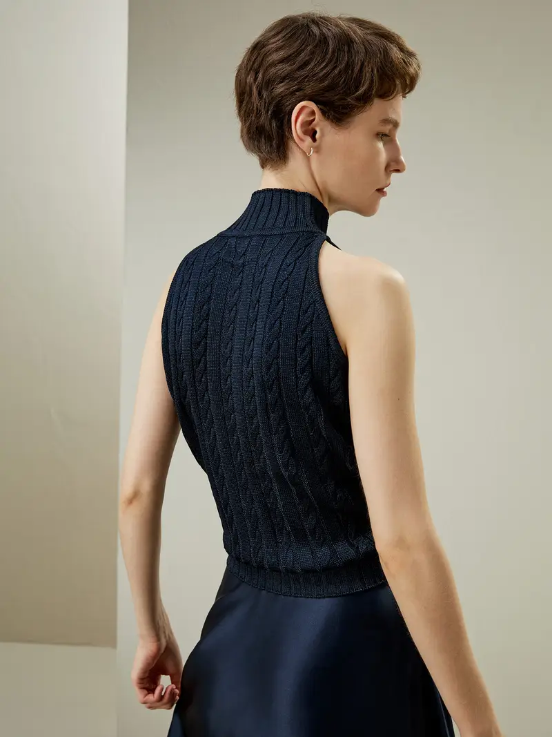 Maglione In Seta Blu-Marino Collo Alto, Senza Maniche 100% Seta Pura Un Tocco Di Eleganza Nella Vostra Vita