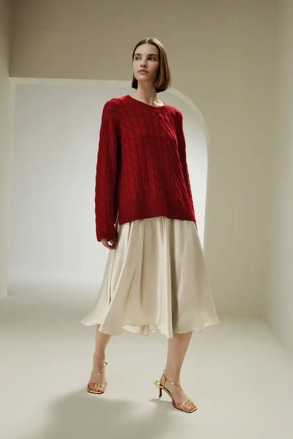 Maglione Rosso in Lana Merino Ultrafine - Girocollo a Trecce, Caldo e Confortevole