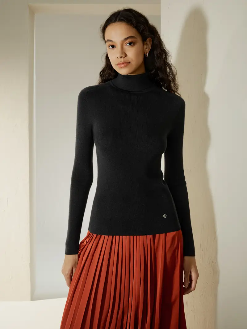 Maglione Seta Donna Nero Senza Cuciture, Dolcevita Seta E Cashmere Può Essere Indossato Da Solo O A Strati