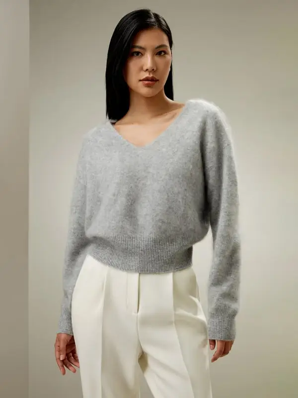 Maglioni Cashmere Donna Avvolgente In Vita Puro Cashmere Di Facile Manutenzione Semplice Ma Raffinato Grigio Chiaro