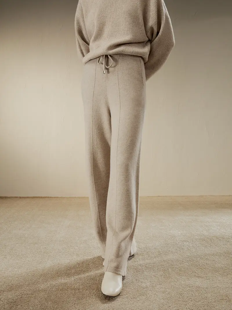 Pantaloni In Cashmere Beige Stile Pull-On, Vestibilità Regolare 100% Cashmere Buon Valore, Rispettoso Della Pelle