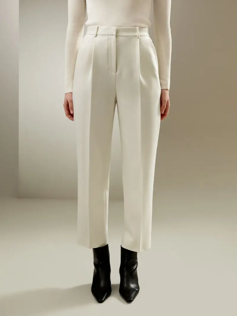 Pantaloni In Seta Pantaloni Classici Da Abitoseta E Lana Seta E Lana Per Un Effetto Slim Drappeggia Bene Bianco Naturale