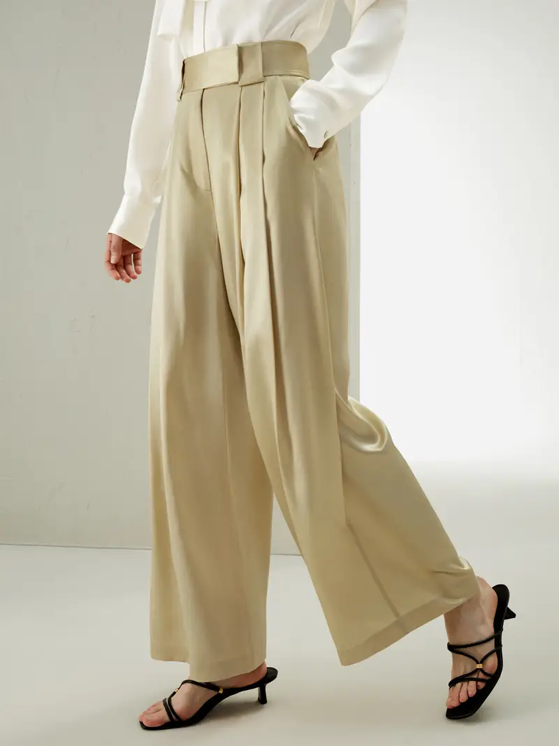 Pantaloni In Seta Porta Con Zip E Chiusura Con Ganciov Di Seta Color Acqua Comfort Senza Sforzo Beige