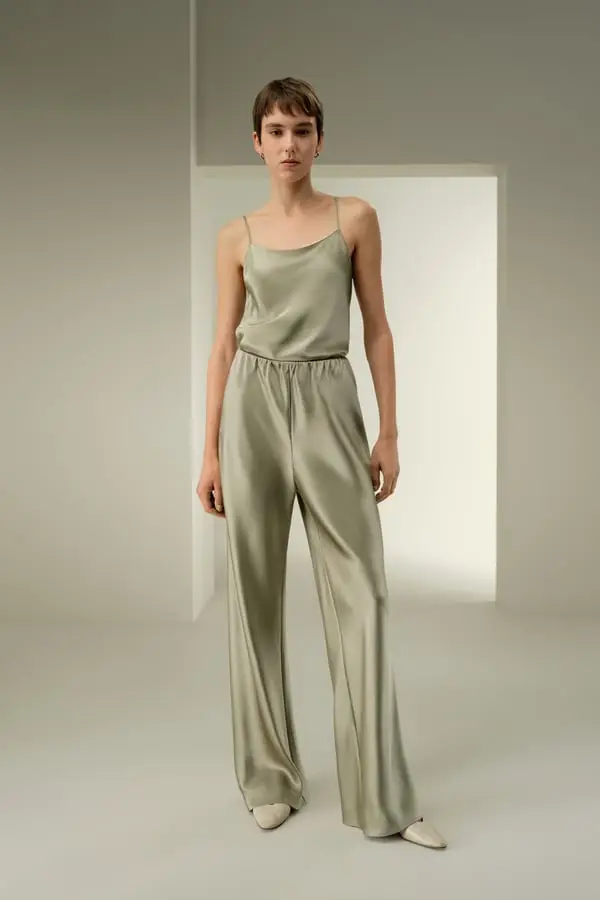 Pantaloni Seta Satinata Carciofo - Eleganti e Comodi per Lavoro e Tempo Libero