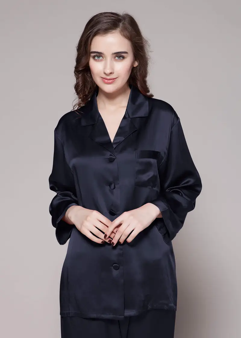 Pigiama Di Seta Donna Blu Scuro Seta Naturale Allegri E Traspiranti Risvolti Dentellati Maniche Lunghe Naturalmente Antibatterico