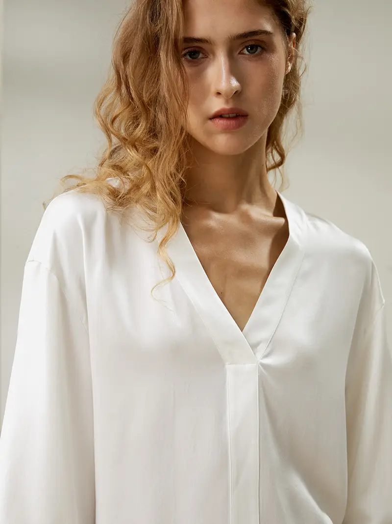 Pigiama In Seta Bianco Pelle Scamosciata Di Seta Naturale Semplicità Facile Da Lavare Liscio E Morbido