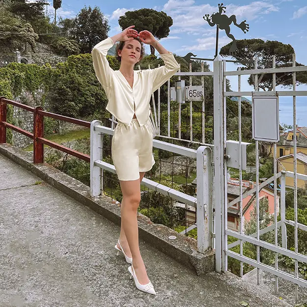 Pigiama Seta Donna Bianco 100 Pura Seta Trattiene L'Umidità Semplicità Morbida Traspirante Superleggero Pantaloncini Abbinati Giglio Bianco