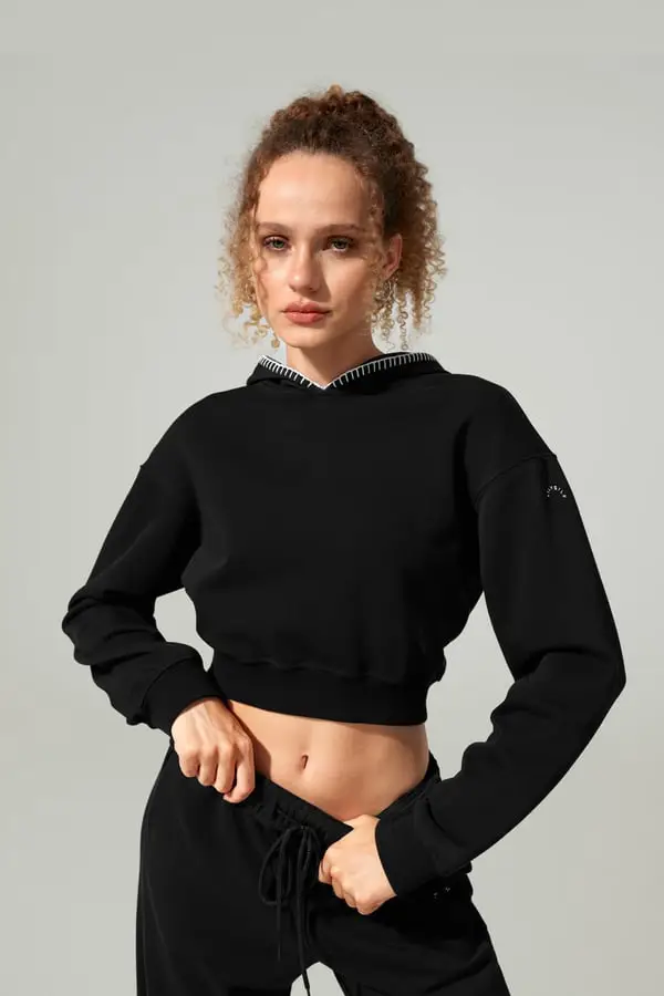 Pullover Poise Seamflow Nero - SILKERRY Morbido, Traspirante e Ipoallergenico con Ricamo