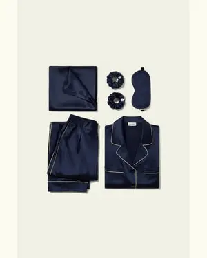 Set Regalo Di Sonno In Seta Di Lusso - Pigiama In Seta Lussuoso, Cuscino E Accessori. Blu-Marino