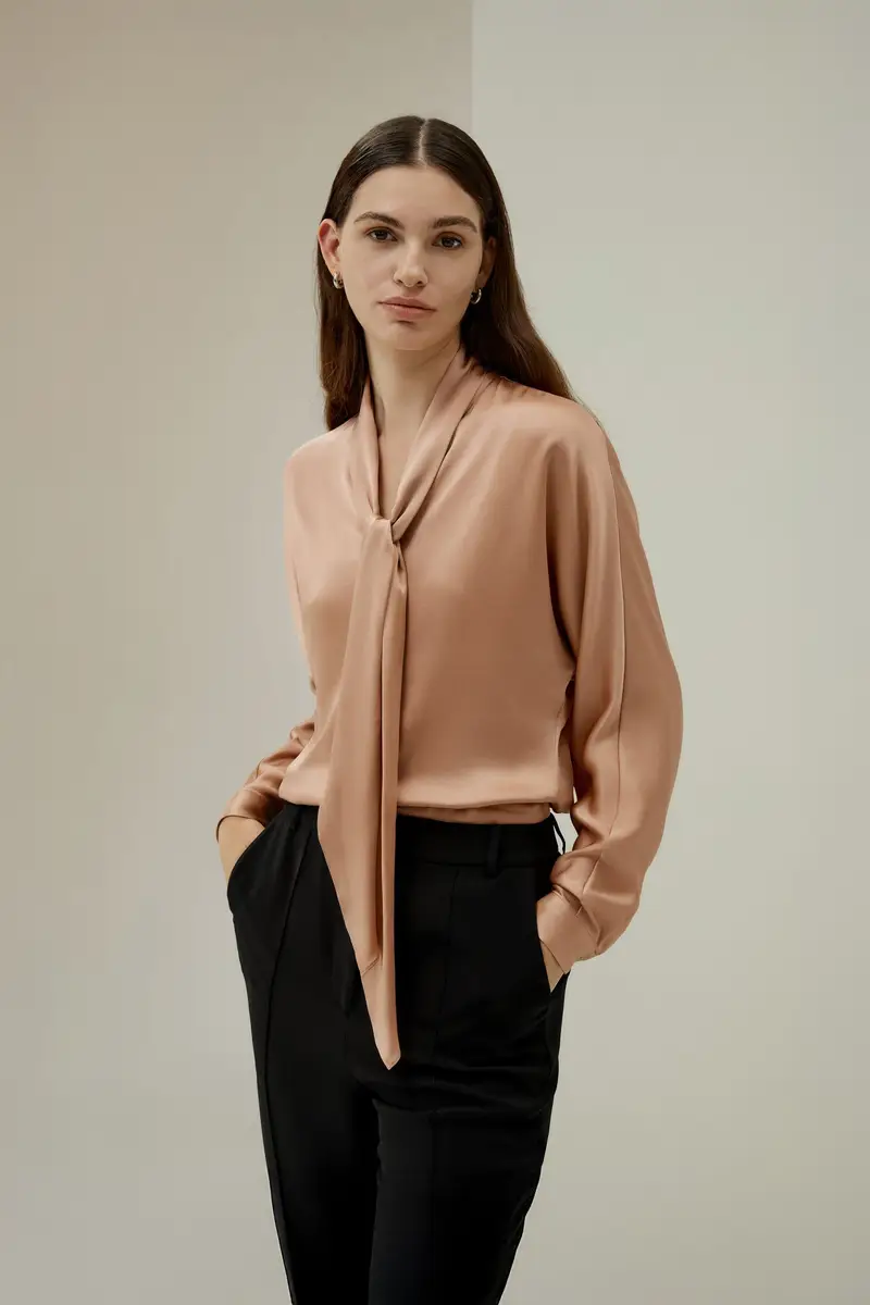 Seta Bluse Eleganti Laccio Regolabile Al Collocharmeuse Seta 100% Pura Charmeuse Seta 100% Pura Vestibilità Comoda Quarzo Rosa