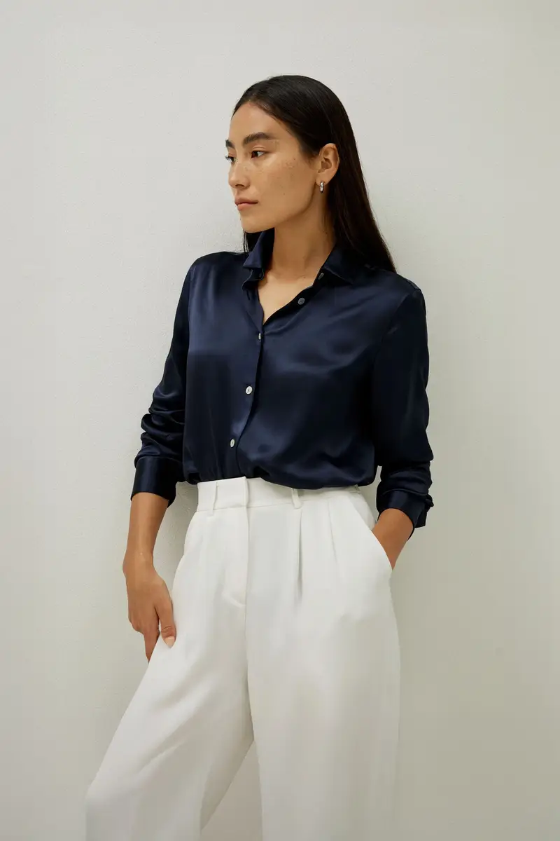 Seta Bluse Eleganti Leggermente Elasticatessuto In Seta Premium Tessuto In Seta Premium Bottone Minimale Blu-Marino