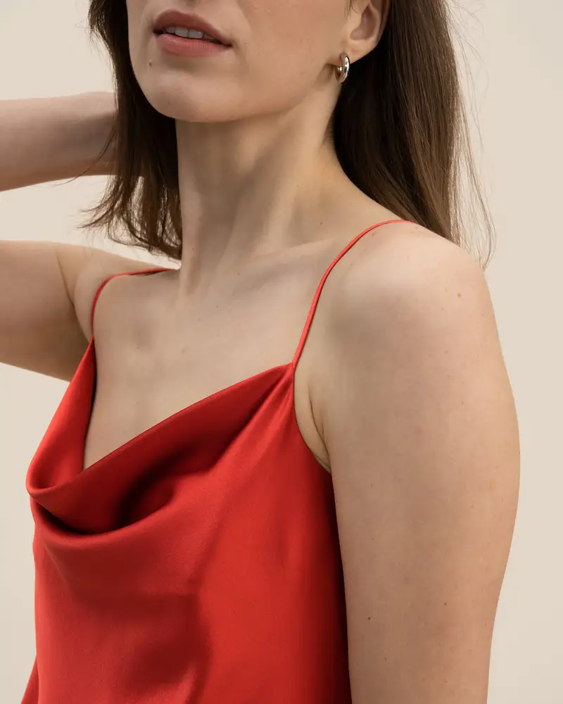 Top In Seta Eleganti Rosso Spalline Regolabili, Vestibilità Slim 100% Seta Naturale Privo Di Sostanze Chimiche Nocive