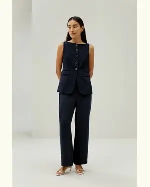 Top Seta Femmina Collo Quadrato Elegante Seta Di Alta Qualità Ecologico E Non Tossico Per Le Persone Allergiche Blu Notte