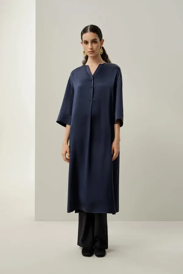 Tunica Elegante da Donna in Seta Stretch, Abito Mezza Manica Blu-Marino