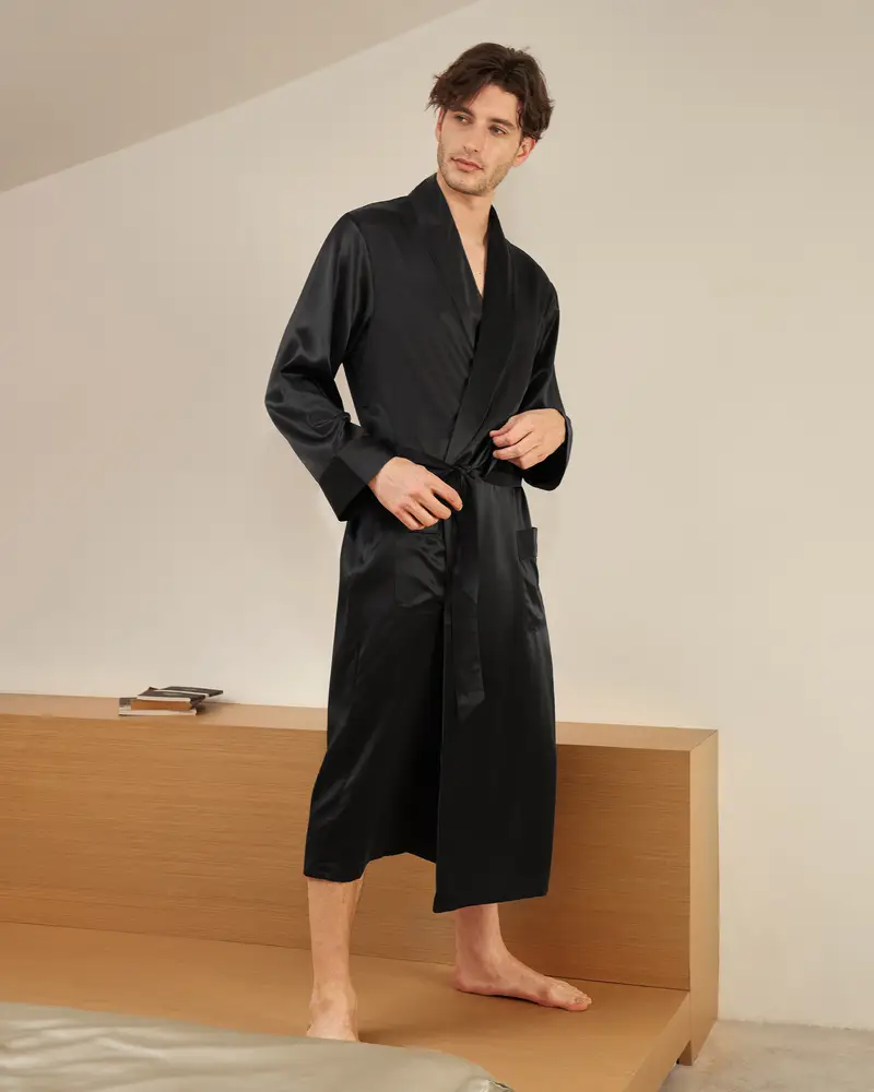 Uomini Kimono Di Seta Nero Charmeuse Di Seta Trattiene L'Umidità Trattiene L'Umidità Certificazione Internazionale