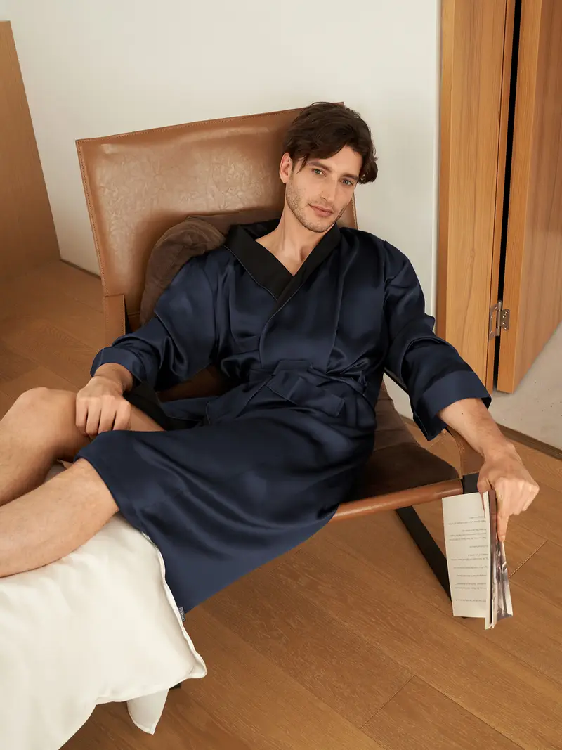 Vestaglia Donna Seta Uomini Blu Scuro Seta Charmeuse Allegri E Traspiranti Ipoallergenico Maniche Lunghe Comodo