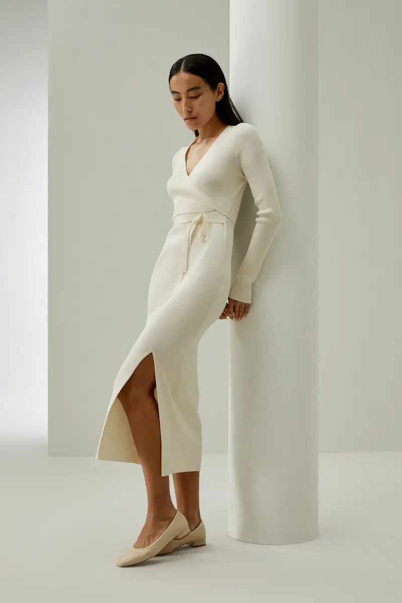 Vestito Di Seta Misura Lavabile In Seta85% Seta E 15% Nylon 85% Seta E 15% Nylon Allacciatura Avanti Con Cintura Bianco