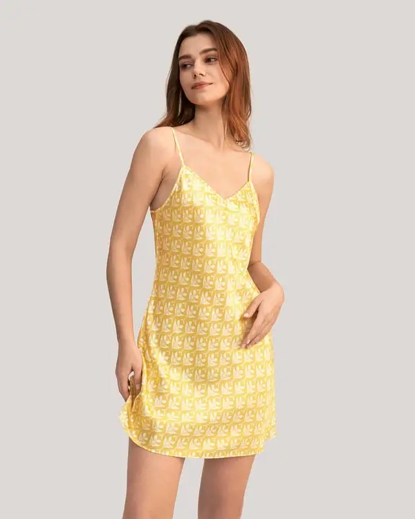 Vestito In Seta Abito In Sbieco In Raso Di Seta Con Stampa Monogramma Italia Stampa monogramma oro