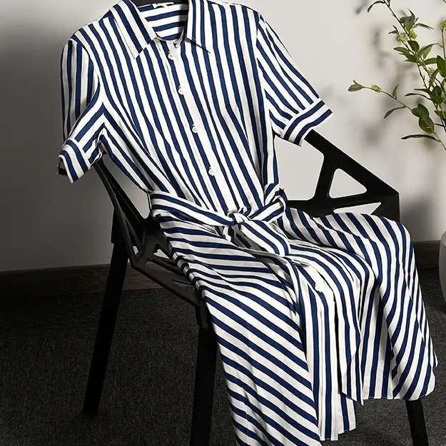 Vestito In Seta Donna Striscia Blu Abito A Camicia Avvolgente 100% Seta Pura Più Duraturo E Più Rispettoso Dell'Ambiente