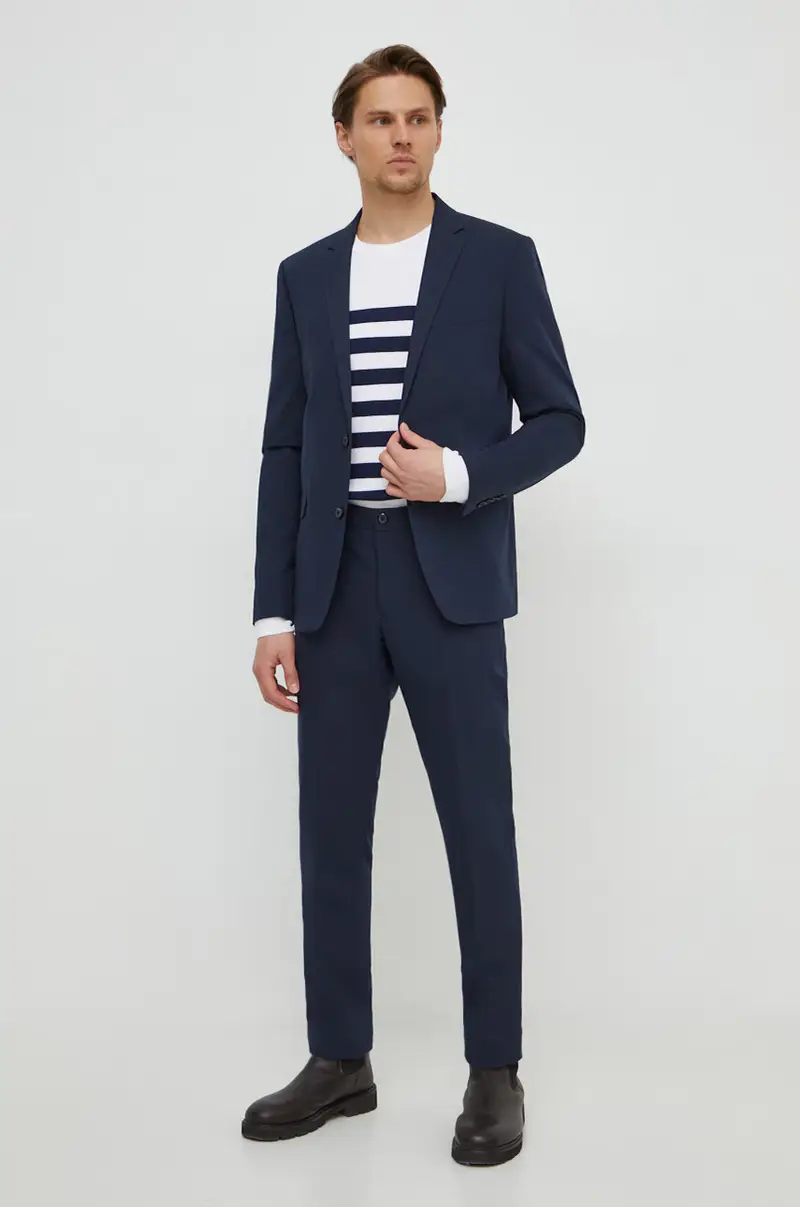 vestito uomo colore blu navy