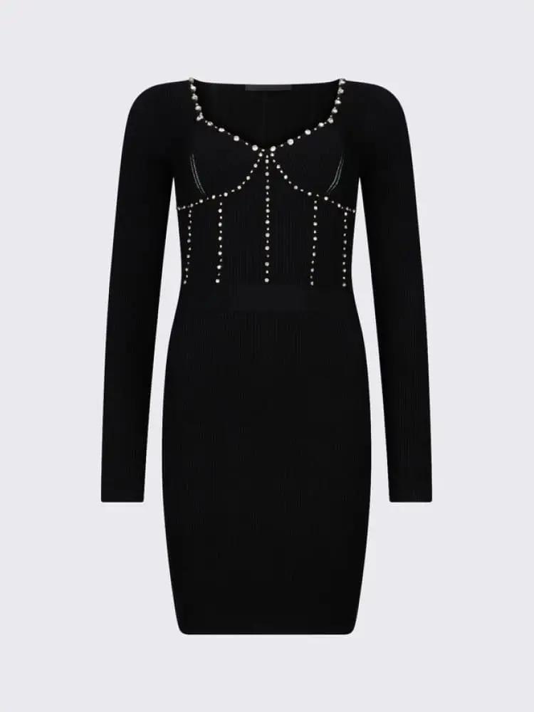 abito in maglia nero con ricami gioiello