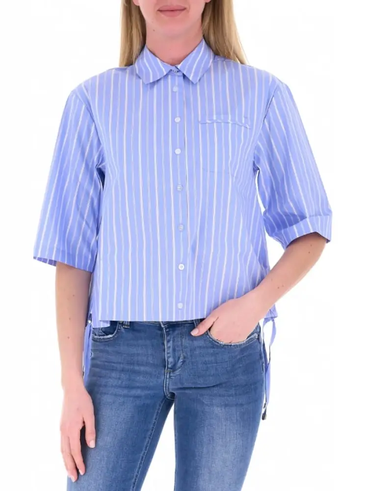 camicia donna azzurra con costine bianche