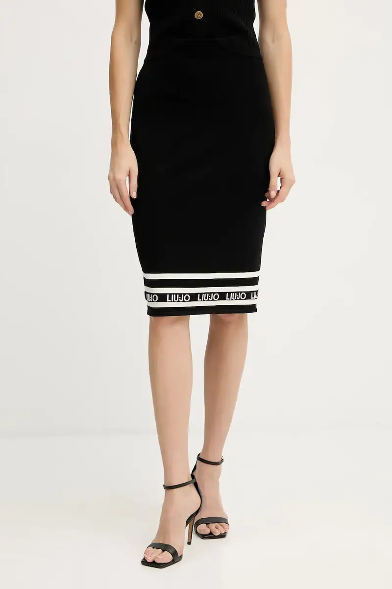 gonna colore nero TF5217.MS63L