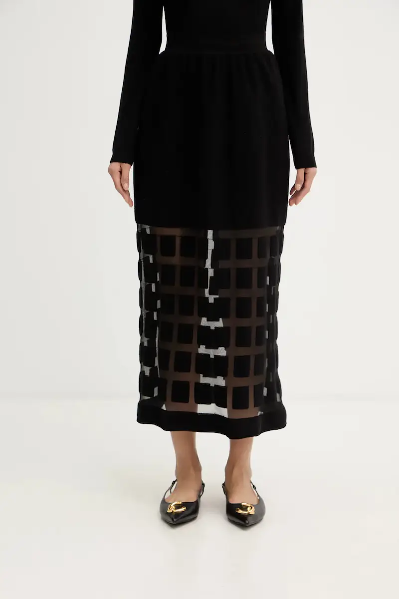 gonna in lana colore nero L5WA78