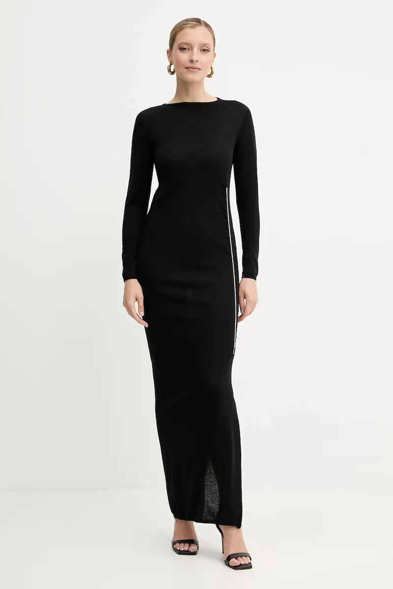 vestito in lana colore nero F5WA21