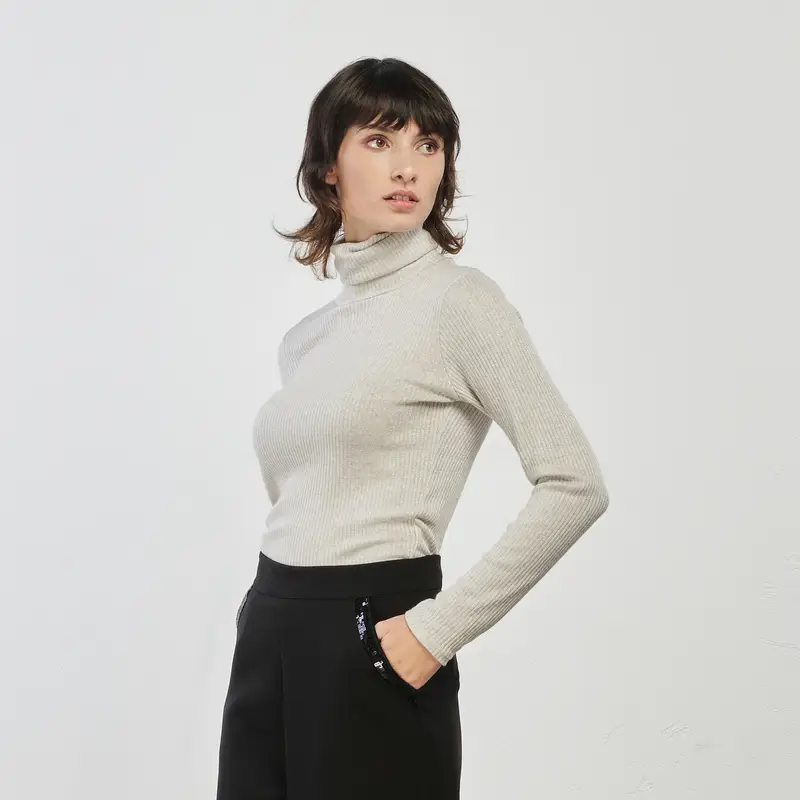 Dolcevita beige con viscosa