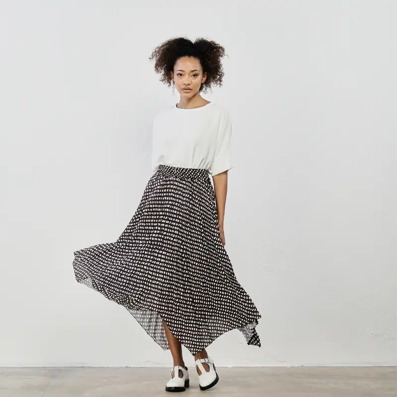 Gonna midi nera asimmetrica