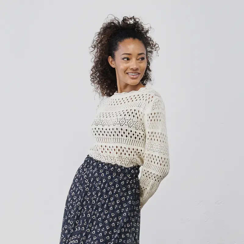 Maglioncino leggero panna traforato da donna