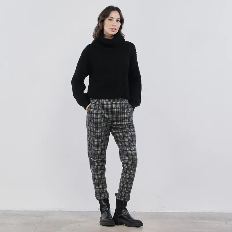 Pantaloni lunghi grigi e neri da donna con tasche in fantasia check