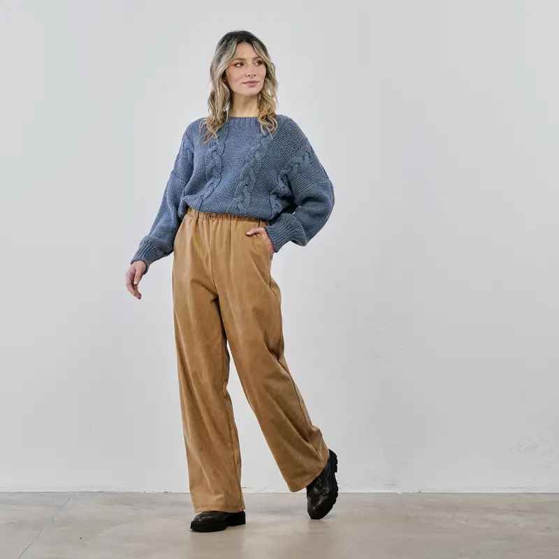 Pantaloni marroni lunghi e ampi in simil velluto a coste