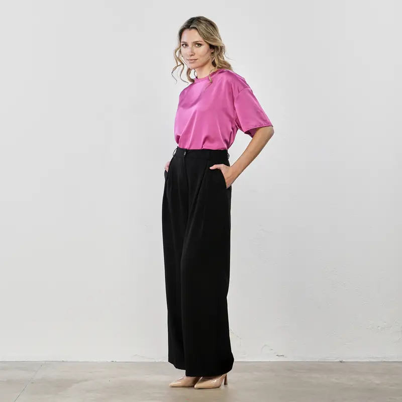 Pantaloni neri ampi con tasche