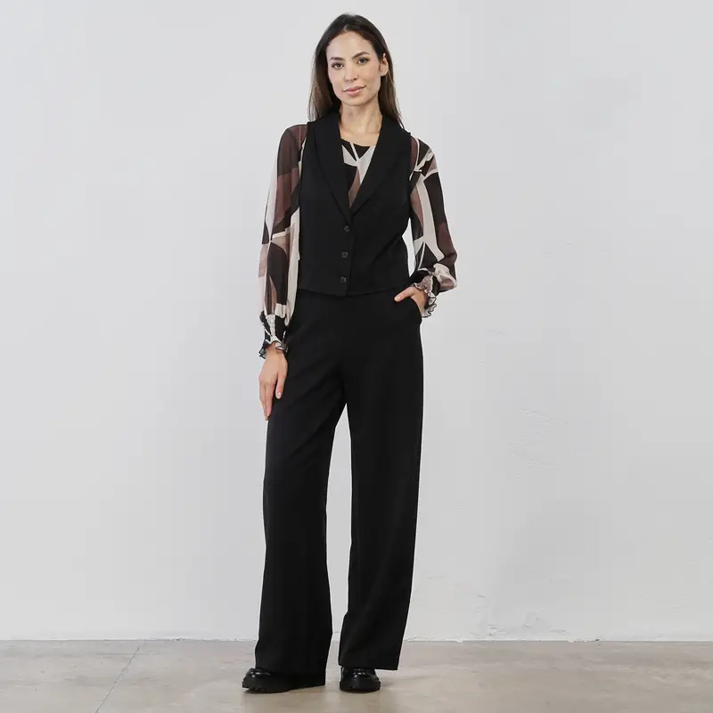 Pantaloni neri ampi lunghi da donna