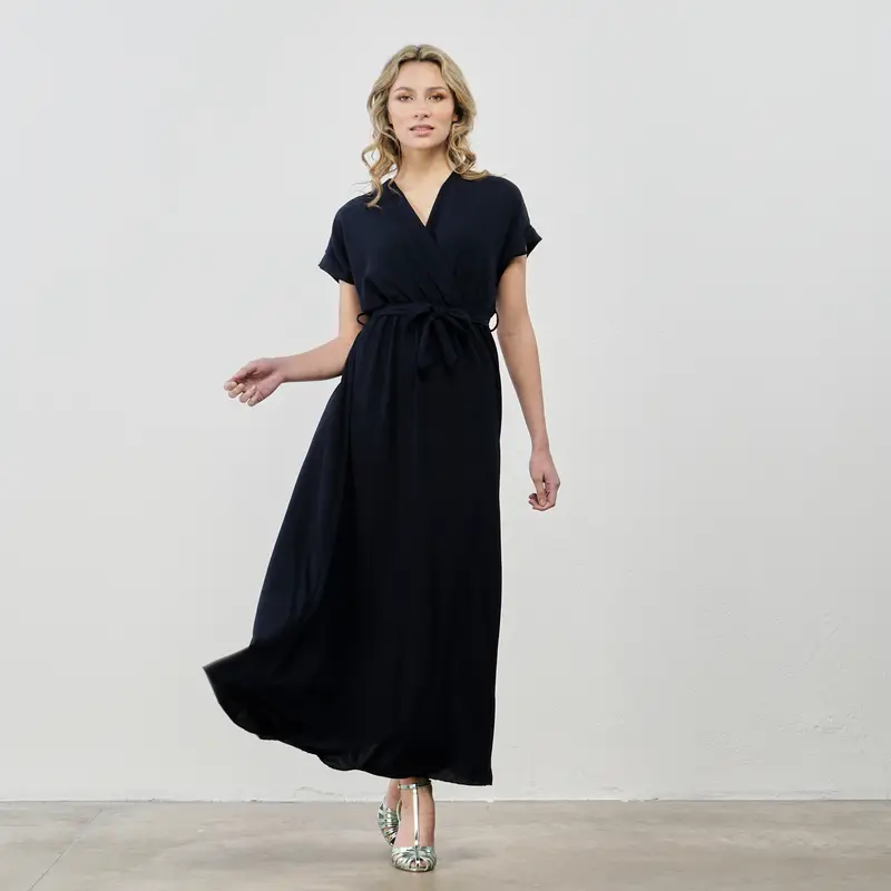 Vestito midi blu con fusciacca in vita