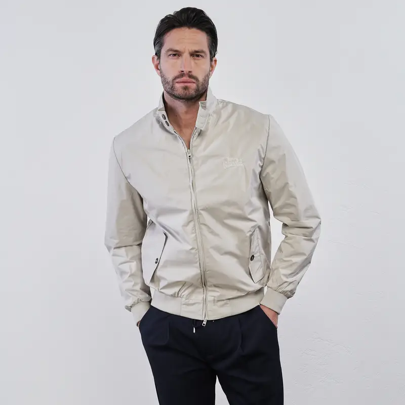 Giacca beige da uomo con zip e tasche