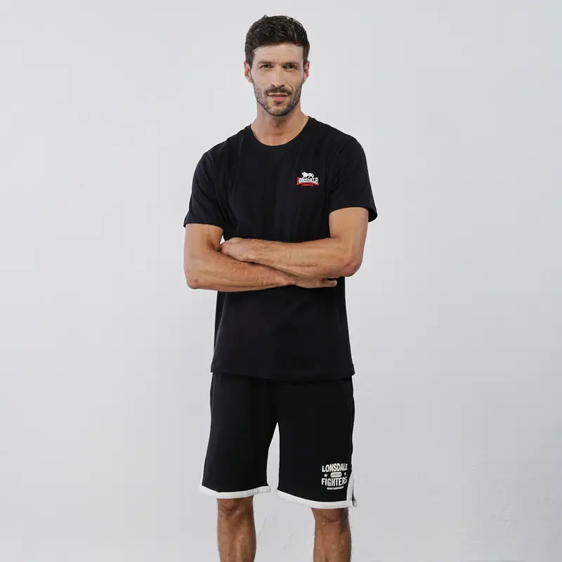 Pantaloncini sportivi neri con logo e orli a contrasto