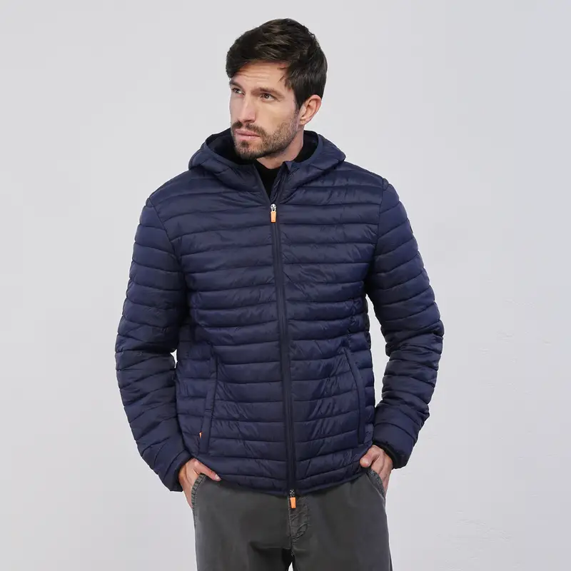 Piumino blu da uomo con tasche e cappuccio