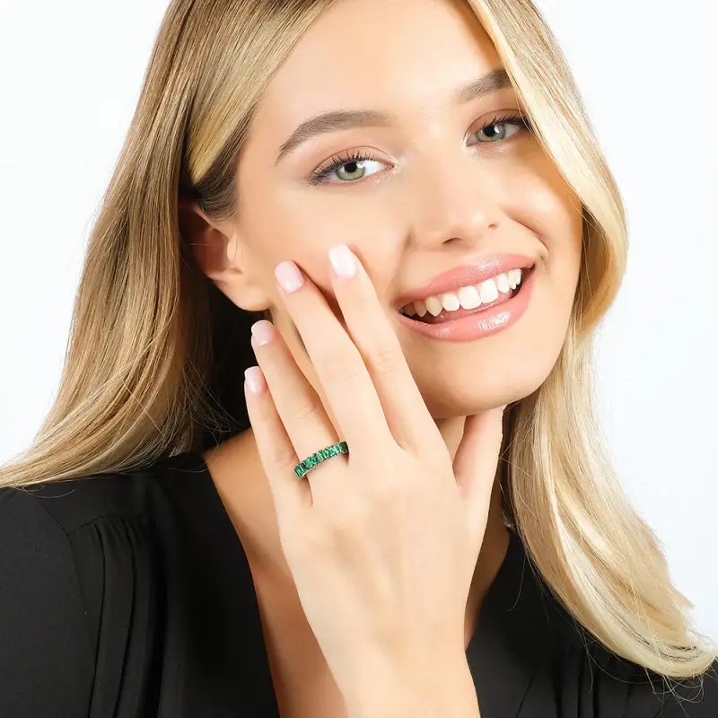 ANELLO DONNA IN ACCIAIO APERTO CON CRISTALLI VERDI miniatura 3