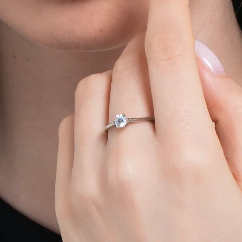 ANELLO DONNA IN ACCIAIO CON CRISTALLO BIANCO miniatura 2