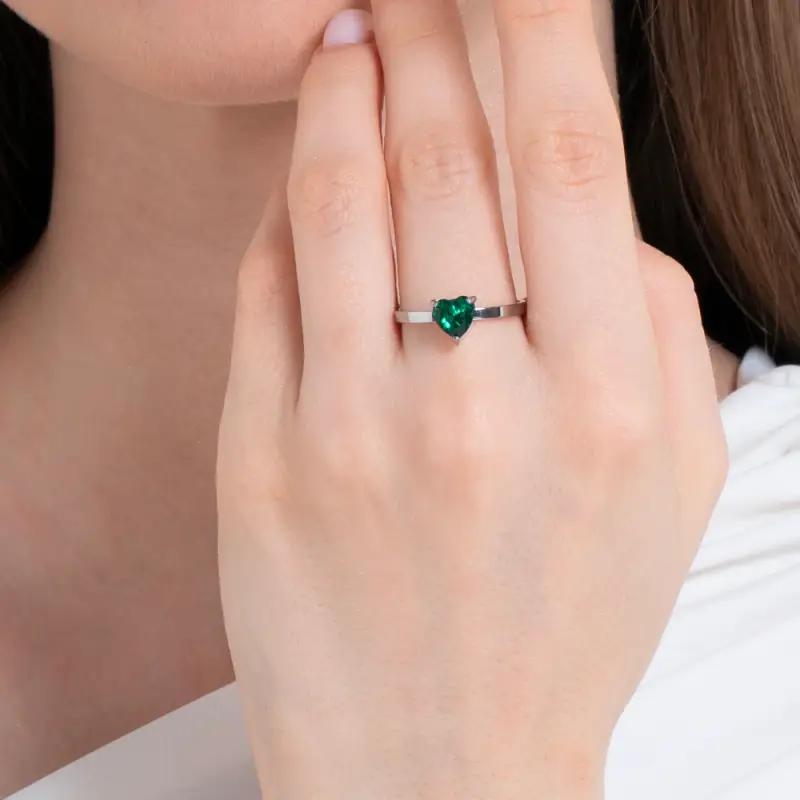 ANELLO DONNA IN ACCIAIO CON CUORE CRISTALLO VERDE miniatura 2
